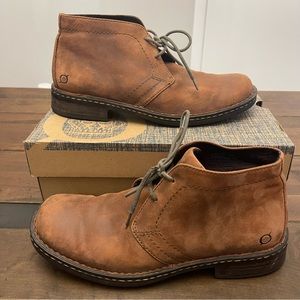 Men’s Born Chukka Boots, Tan Suede Leather, Size 9